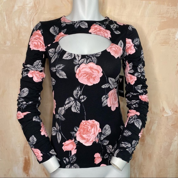 SALE❄ Small Guess Floral Keyhole Front Top - Picture 1 of 5